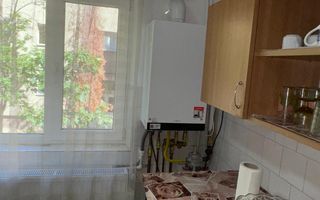 vand apartament 3 camere , zona Splai Mihai Viteazul ,et 1, incalzire - Poză 7