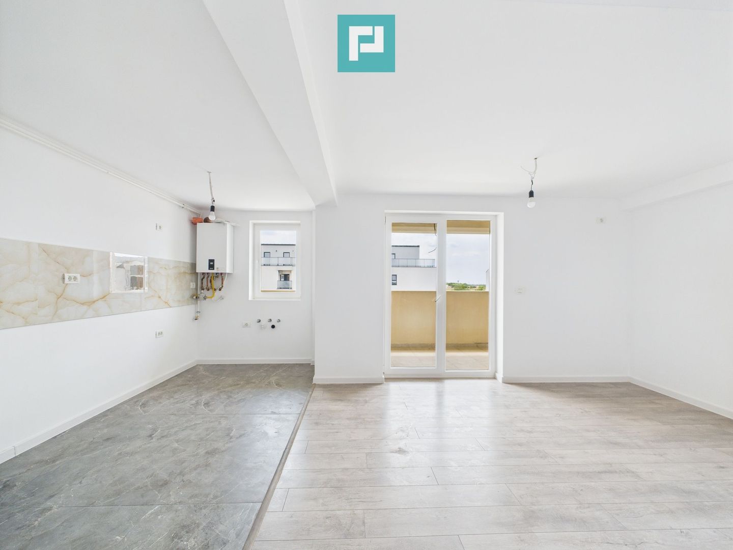 Apartament 3 camere | Etaj 2 | Zona Torontalului - Poză 1