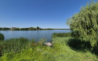 Priveliste spre lac! - Poză 9
