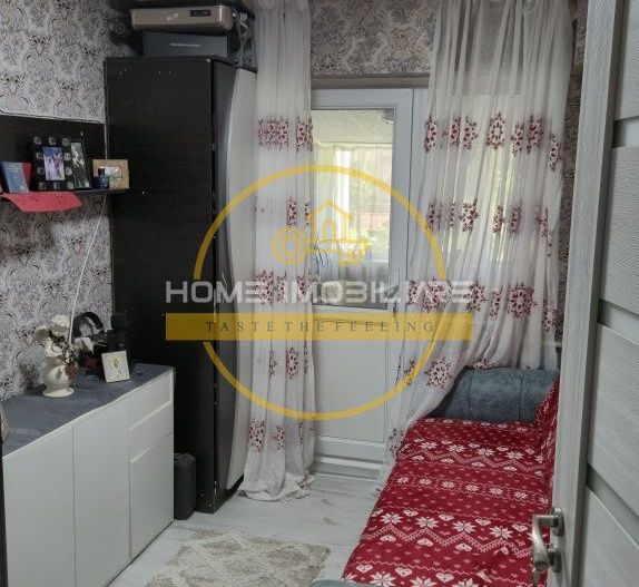 Apartament cu 3 camere/ 46mp/ zona Podu Ros - Poză 4