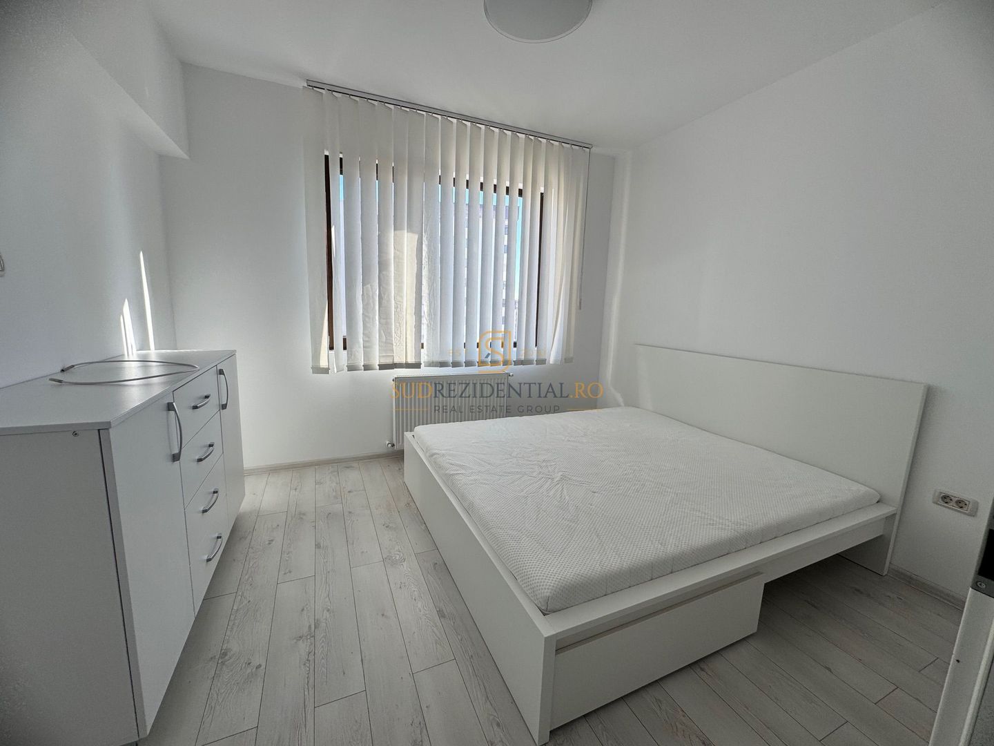 Apartament 3 camere decomandat, 83 mp, loc de parcare, mobilat complet - Poză 5