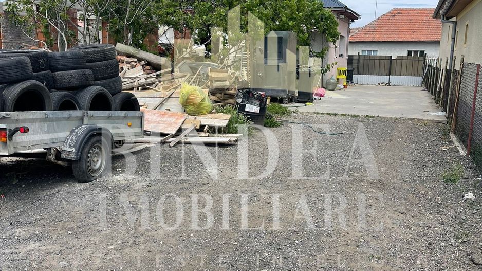 Casa individuala cu acces auto si hala- teren 1120mp - Poză 2