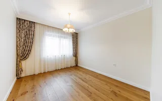 Casa de Lux cu Design Clasic și Piscină la limita dintre Timișoara și Dumbrăvița - Poză 29