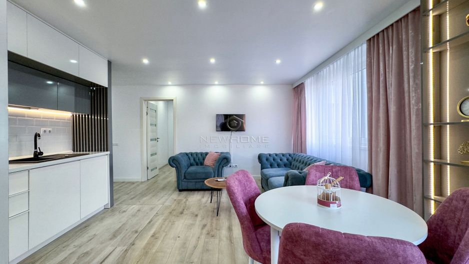 Apartament cu 3 camere de vânzare în zona Centrală - Poză 8