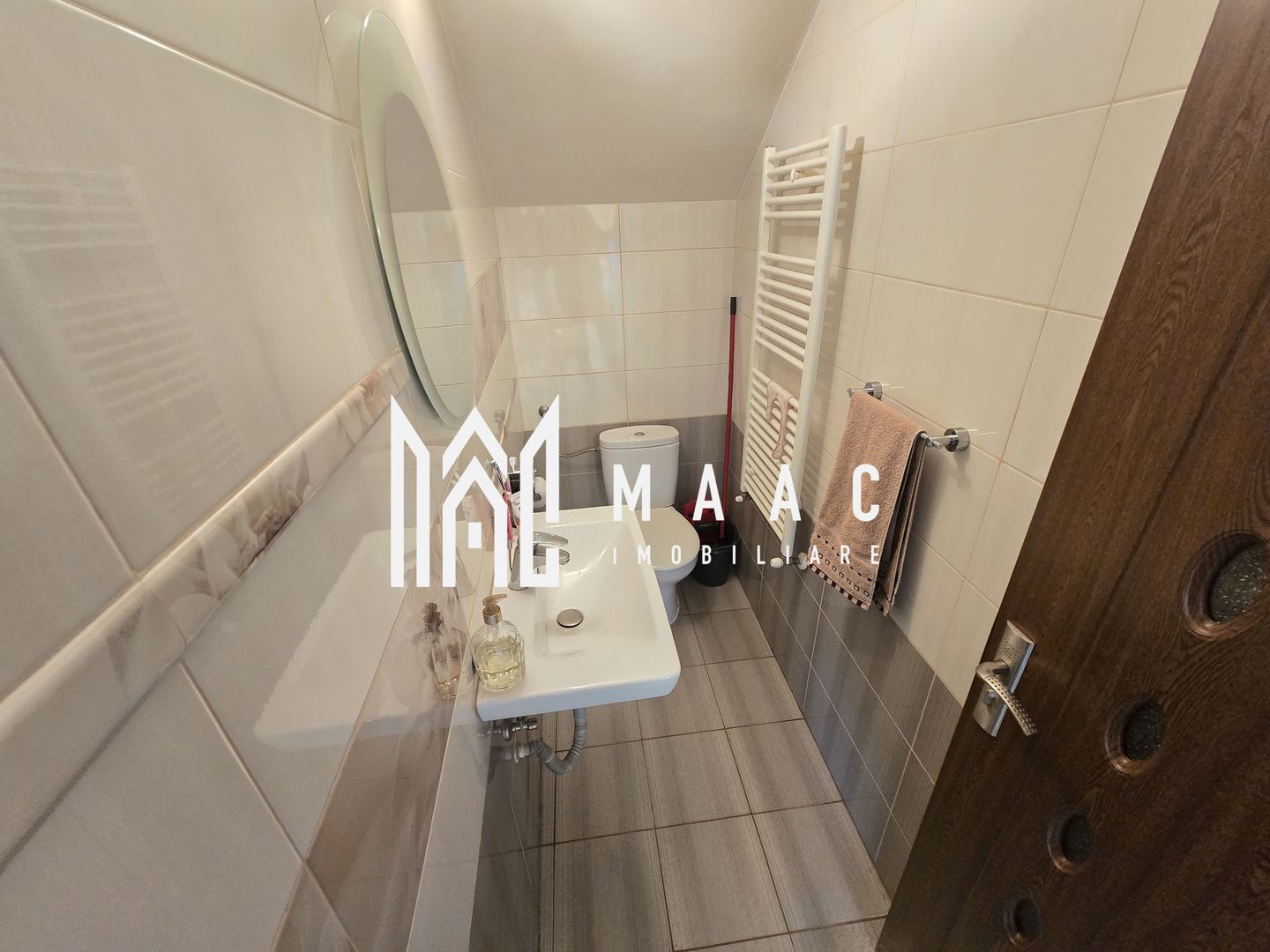 Vila 5 camere moderna 300 mp teren Zona Tineretului - Poză 21