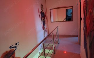 Închiriez vilă situata central - Poză 2