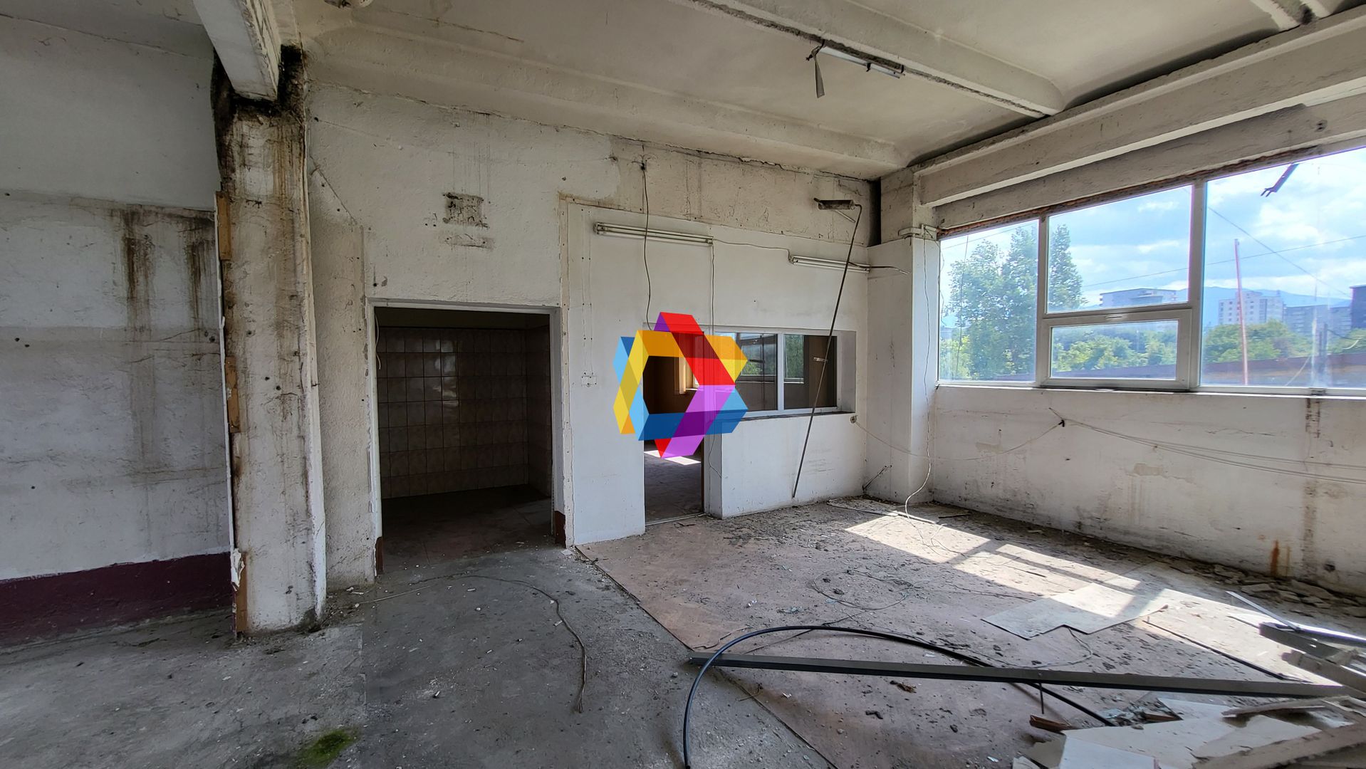 Spatiu la etaj 1 - 470 mp - Poză 3