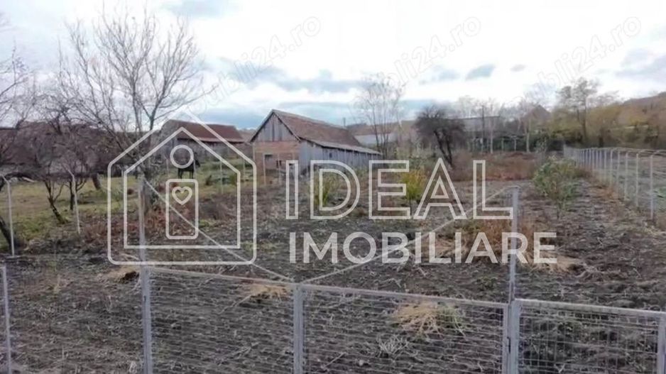 Teren intravilan de vânzare în sat Alămor, comuna Loamneș, județul Sibiu - Poză 5