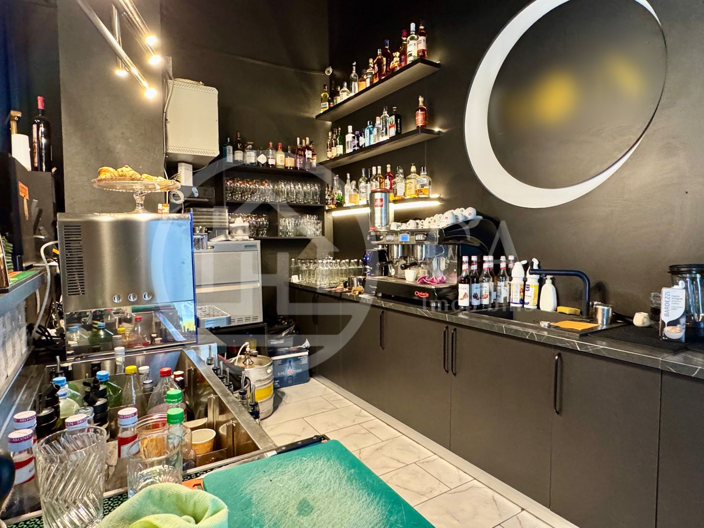 Spațiu comercial de închiriat în zonă ultracentrală, Oradea - Poză 6