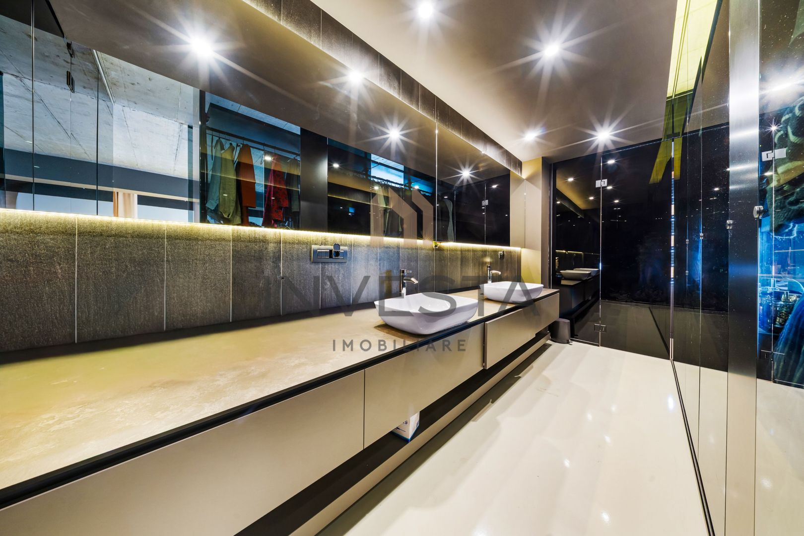Penthouse exclusivist cu acces din lift, terasa 340 mp, 245 mp utili - Poză 13