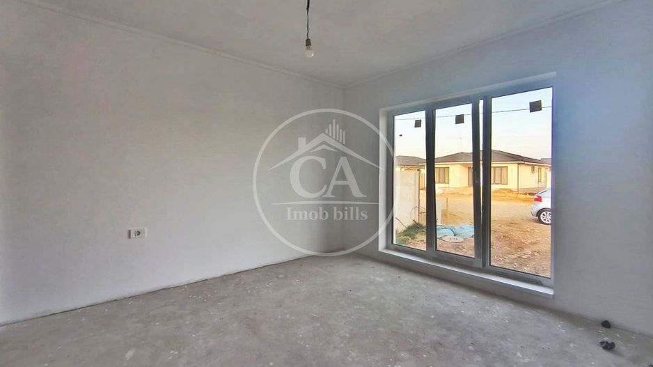 Casa de vanzare cu 4 camere in Santandrei, Bihor - Poză 4