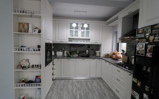 Casa tip duplex | 5 Camere | 2 Balcoane | Cisnadie - Poză 4