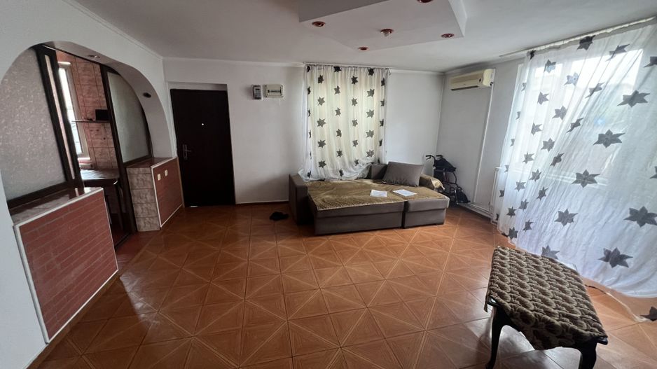 Vila  5 camere Pantelimon  mobilata utilata complet - Poză 1