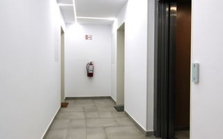 Mobilat deosebit, parcare subterana; Circumvalatiuni - Poză 19