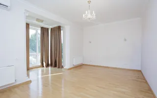 Chirie, casă, 6 camere, Strada Trifan Baltă, Centru - Poză 20
