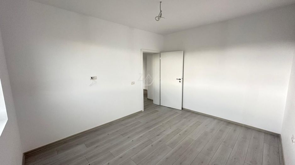 Bloc nou cu finisaje superioare. Etaj intermediar. Loc de parcare - Poză 5
