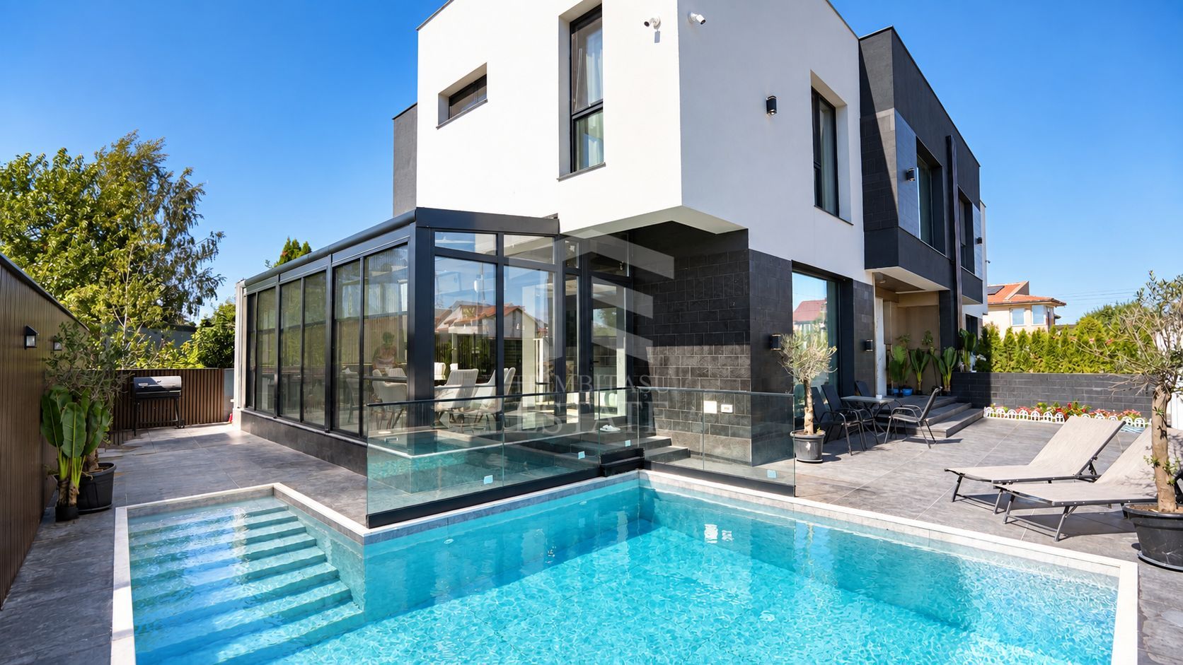 Casă spectaculoasă în Constanța | Design, tehnologie și confort - Poză 31