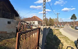 Casă și teren de vânzare Polovragi - Racovița - Poză 12