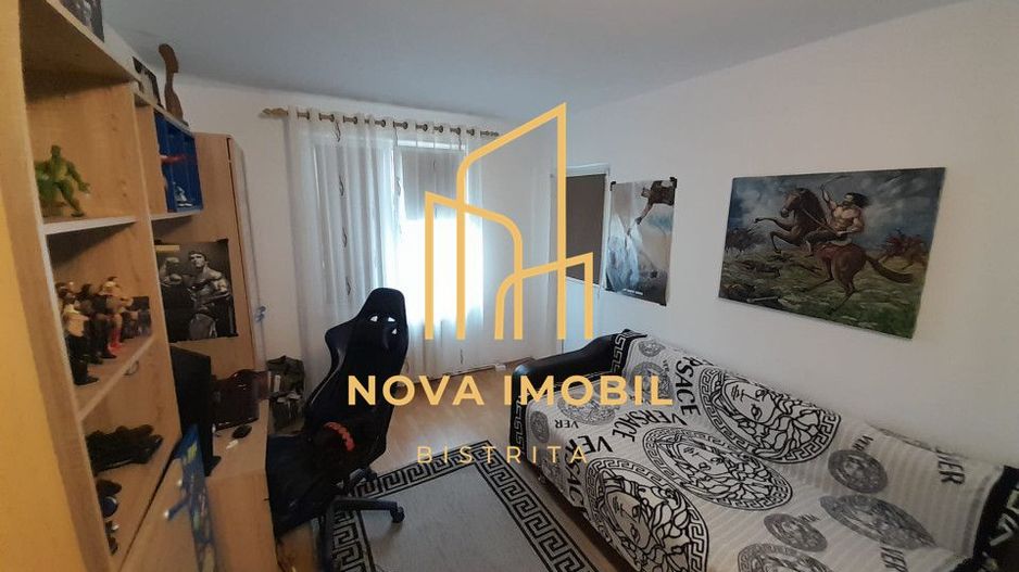 Apartament 4 camere,decomandat,78mp,zona Imparatu Traian . - Poză 3