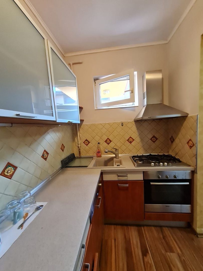 Casa cocheta zona Lipovei - Poză 17