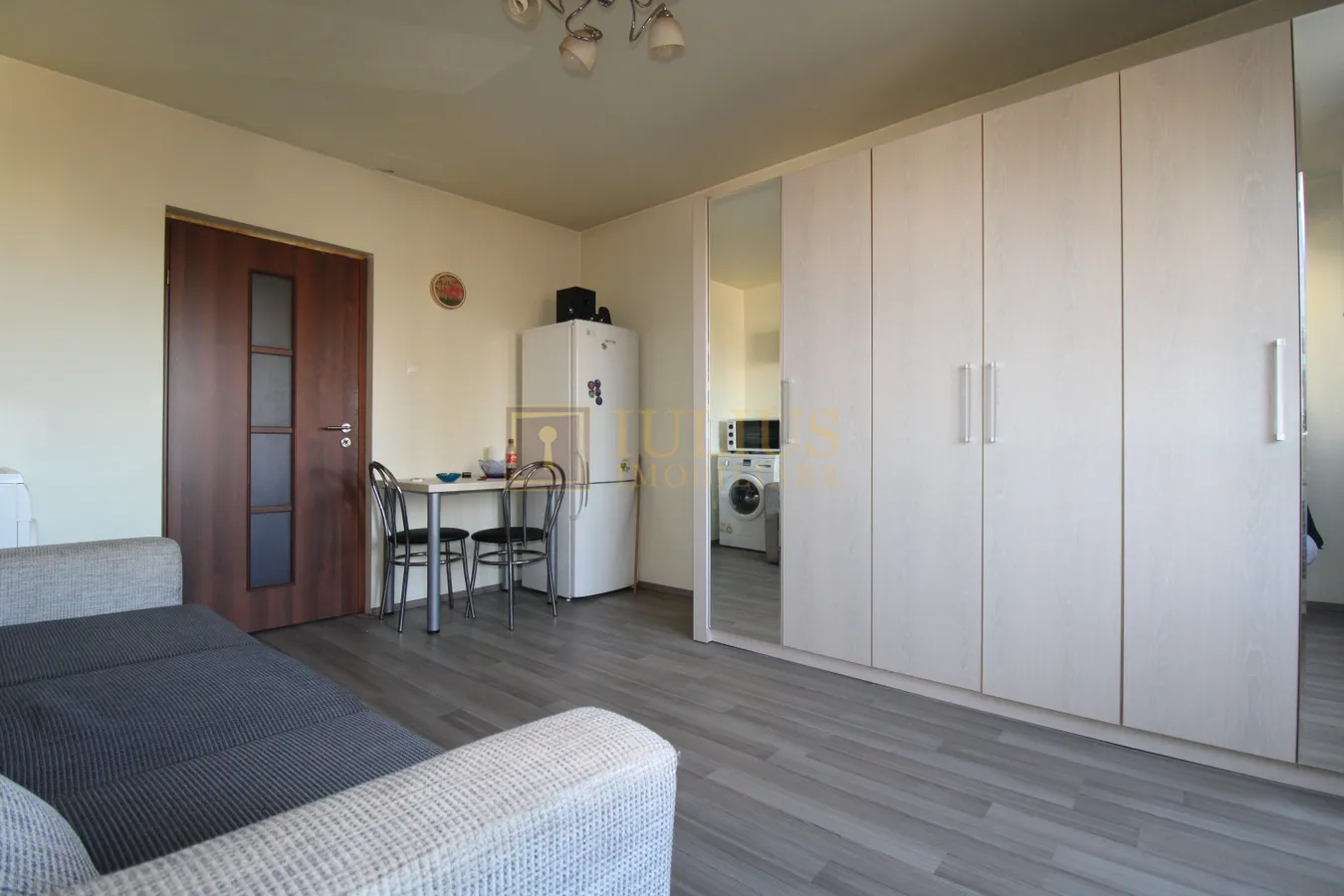 Garsoniera, zona Telegrafului, potrivit pentru o persoana sau cuplu — fotografia 1