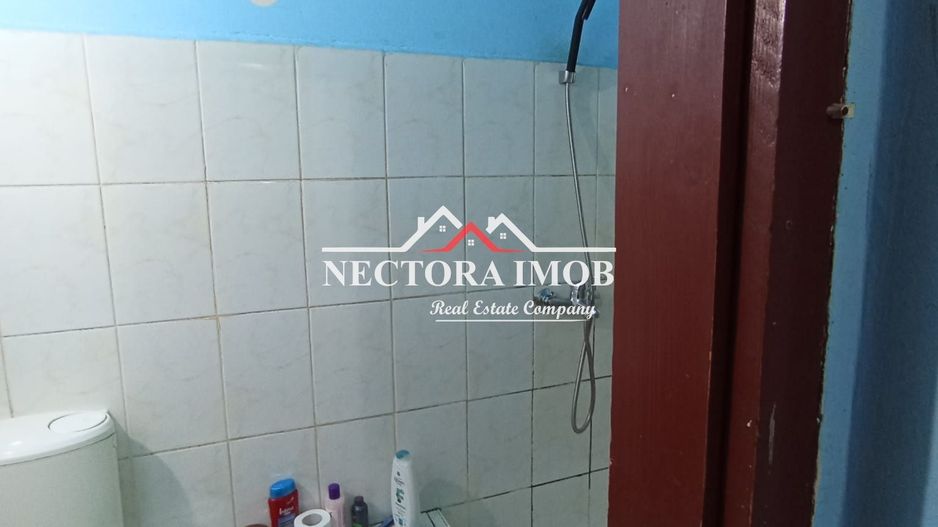 Garsoniera SPLAIUL CRISANEI Str. Poienitei 21mp in blocul portocaliu - Poză 6