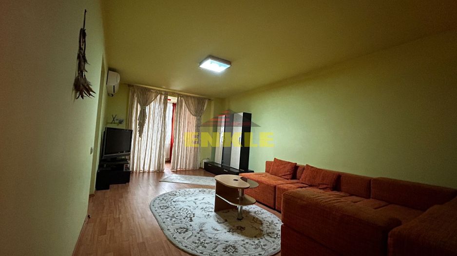De inchiriat apartament cu 3 camere, zona Bulevard - Poză 3