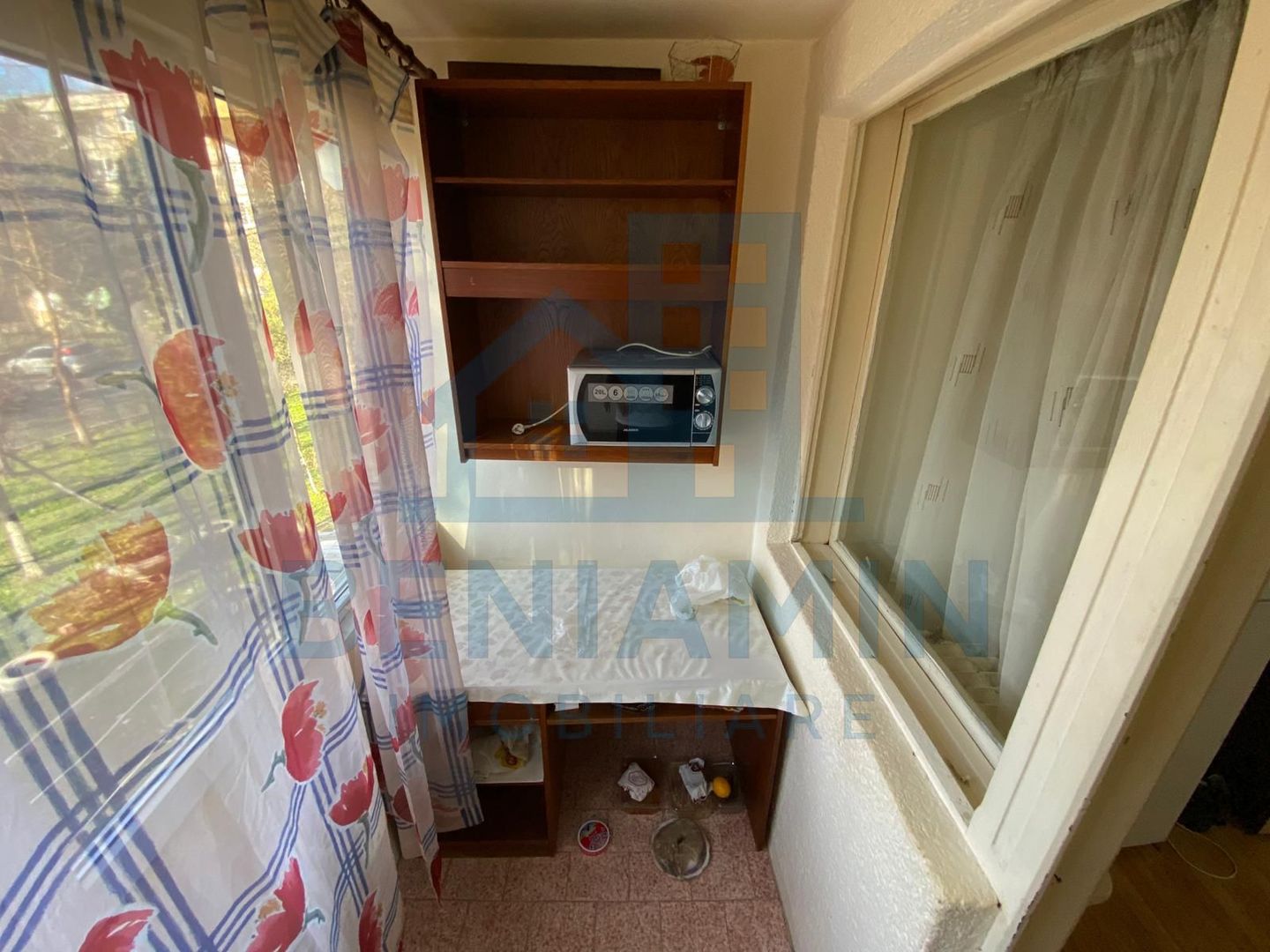 Garsonieră mobilată și utilată, etaj 1 Brazda lui Novac -Baba Novac- - Poză 6