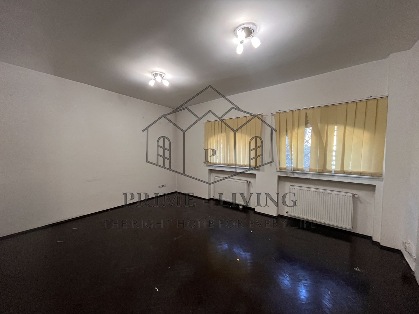 VILA INTERBELICĂ LA INCHIRIERE IN ZONA 1 MAI - Poză 5