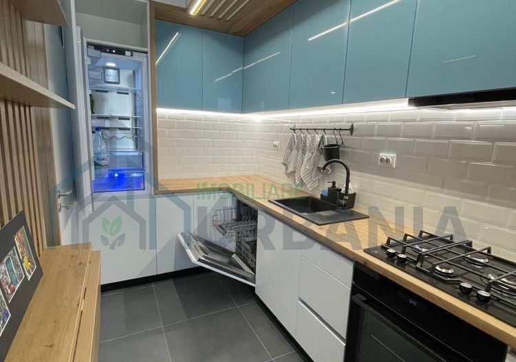 Ofer spre inchiriere apartament cu 3 camere cu loc de parcare - Poză 3