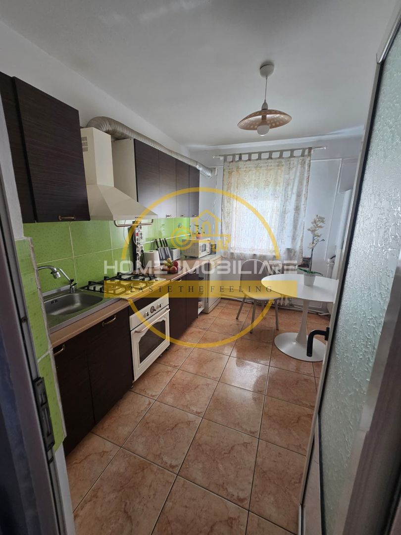 Apartament cu 3 camere de vânzare în Targu Cucu, Iasi - Poză 5