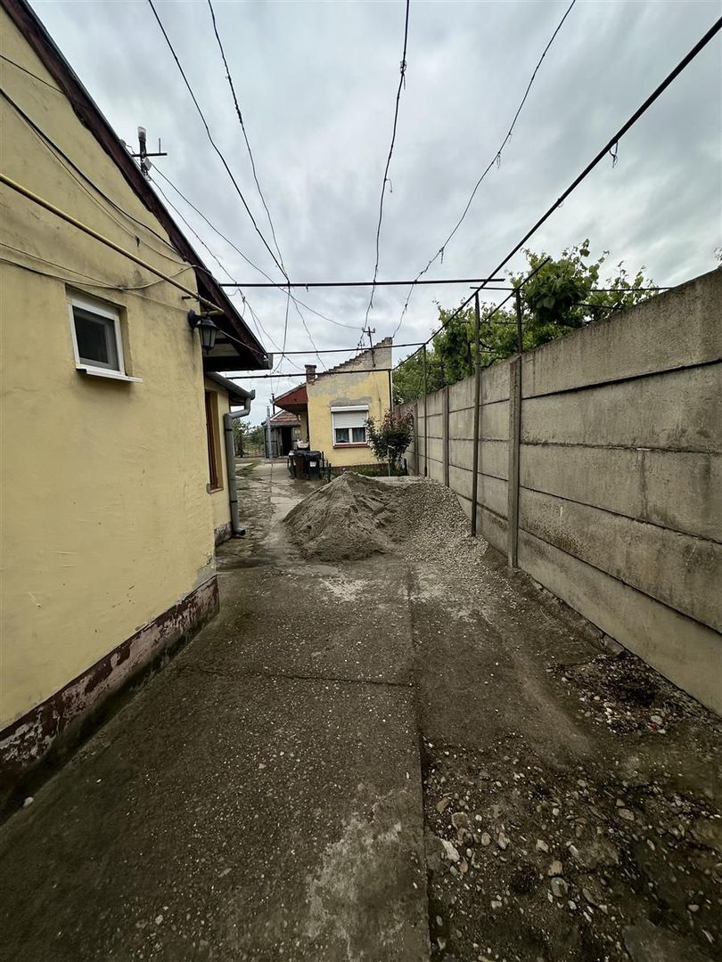 Casa cu teren de 2000mp Episcopia - Poză 7