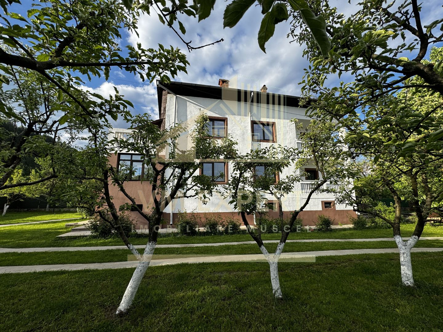 VILA S+P+E-306 MP, TEREN 2078 MP, CAMPULUNG - Poză 3