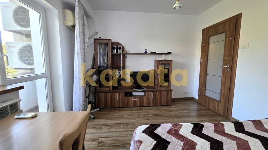 Apartament 3 camere, 81 mp, renovat 2019 – spațios, luminos - Poză 4