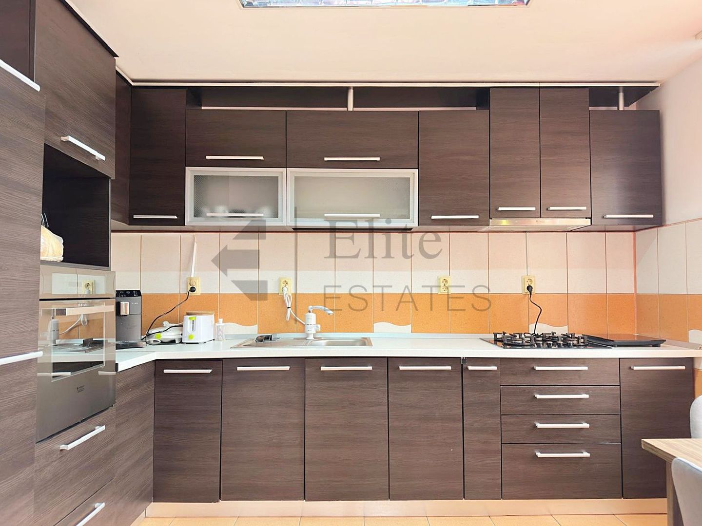 Casa cu 4 camere de inchriat in Paleu - Poză 4