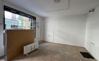 Spațiu comercial de închiriat în zona istorică cu vad pietonal - Poză 2