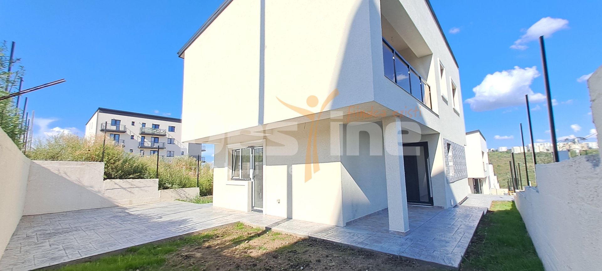 Casă individuală cu 4 camere și teren de 450 mp – Rediu - Poză 2