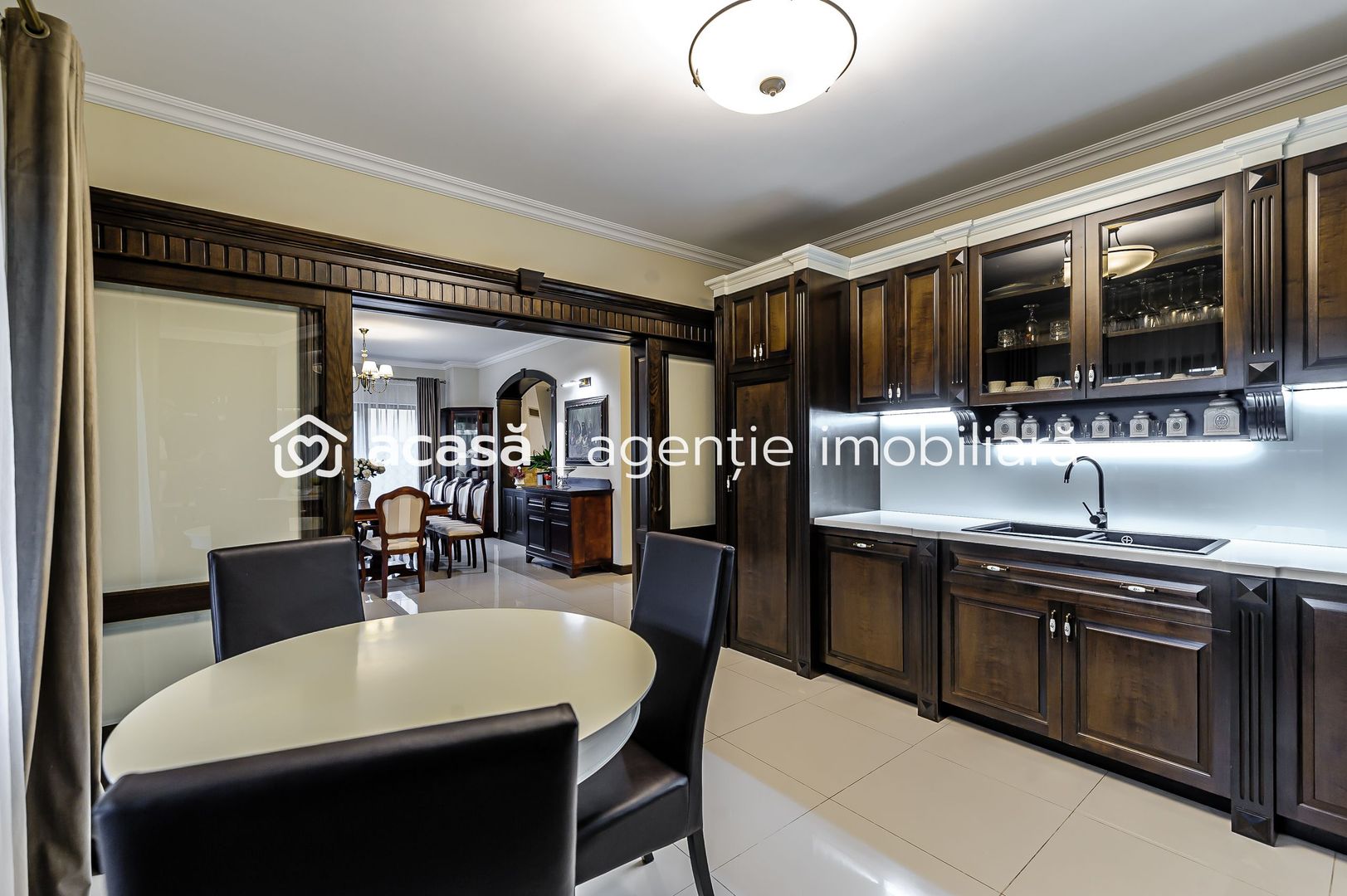 PRET NOU!!!   Vilă de Lux în Grădiște - Poză 4