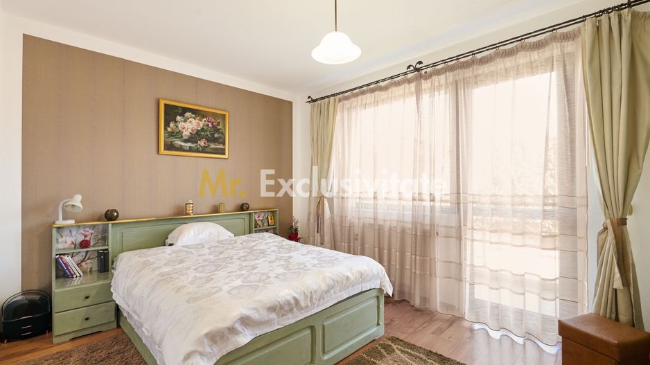 Casa + 305 mp terem curte proprie in zona rezidentiala Gavana - Poză 5