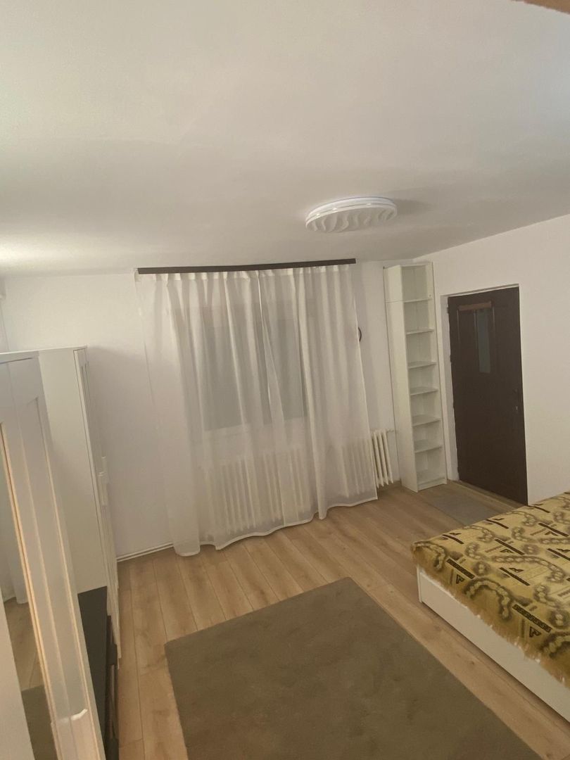 GARSONIERA- RAHOVA, BUCATARIE INCHISA, LOC DE PARCARE, CENTRALA - Poză 2