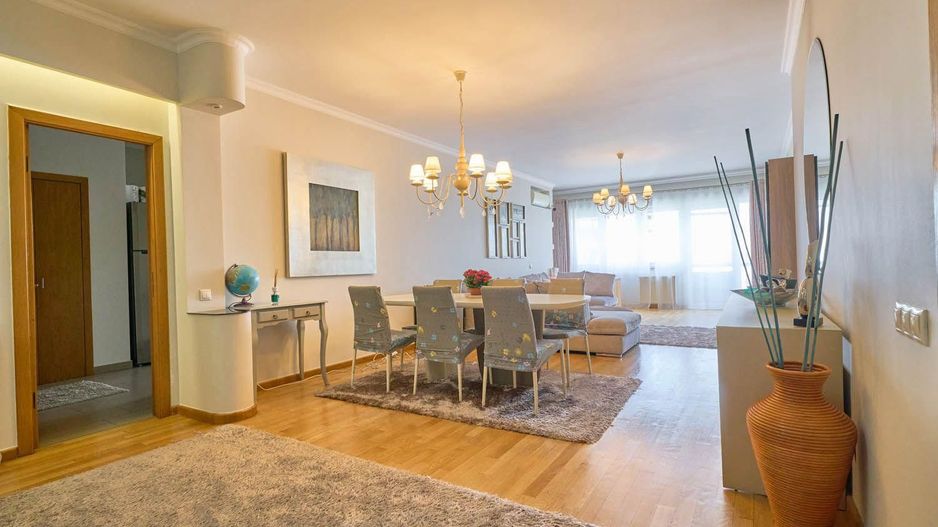 Apartament cu 3 camere decomandat în Herăstrău - Poză 30