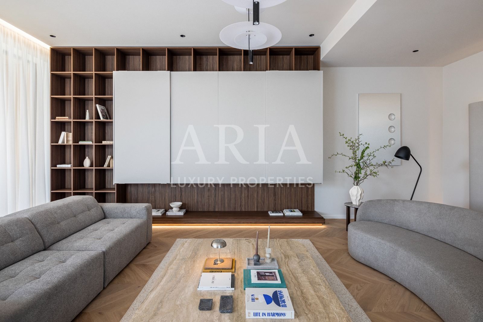 REZIDENȚĂ CONTEMPORANĂ CU DESIGN ICONIC | POZE REALE | - Poză 21