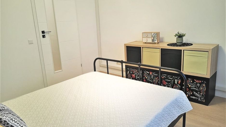 AP. 2 CAMERE LUJERULUI, RENOVAT, BLOC REABILITAT, BUCATARIE INCHISA - Poză 7