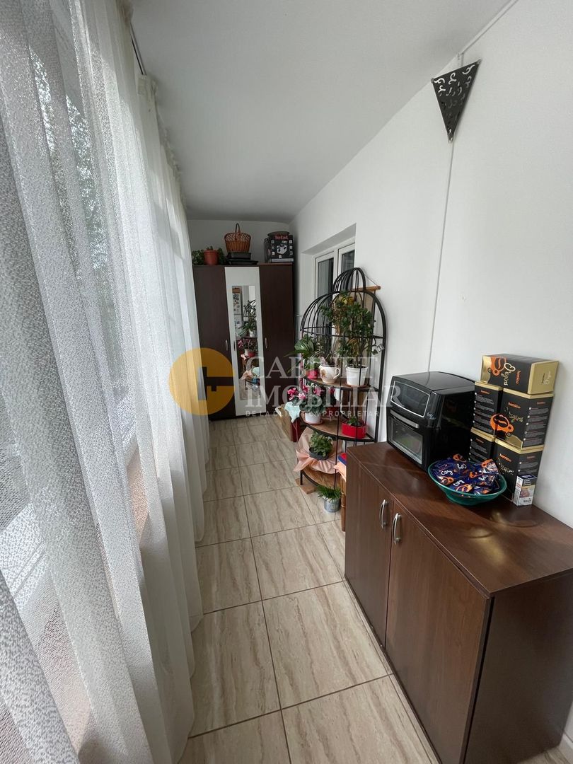 Nicolina - 3 Camere Decomandat Etaj 2 Bloc 1986 - Poză 8