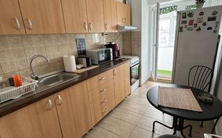 De Inchiriat Apartament 2 camere renovat, zona Unirii - Poză 7