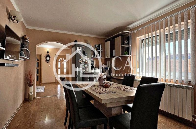 Casă de vânzare P+M cu 5 camere în Mădăras, Bihor - Poză 12