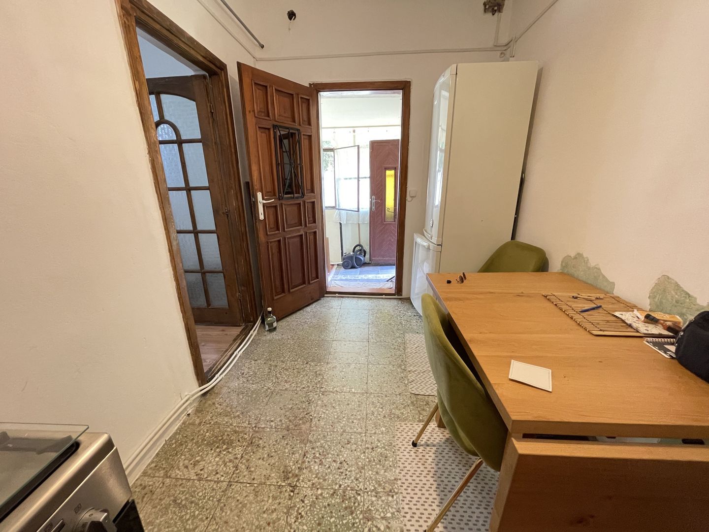 Casă la curte comuna în zona Balcescu - Poză 10