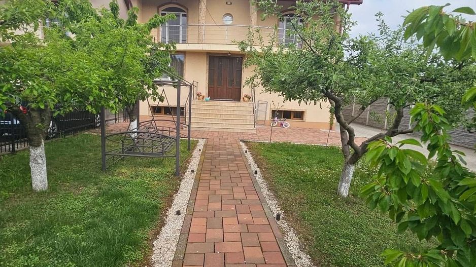 Casă de vânzare | Micești | 250 mp | Teren 800 mp - Poză 1