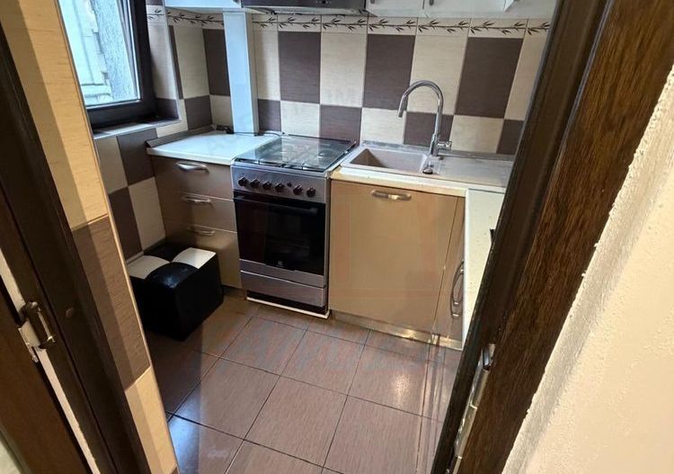 De vânzare apartament 1 camera - IREG - Poză 6