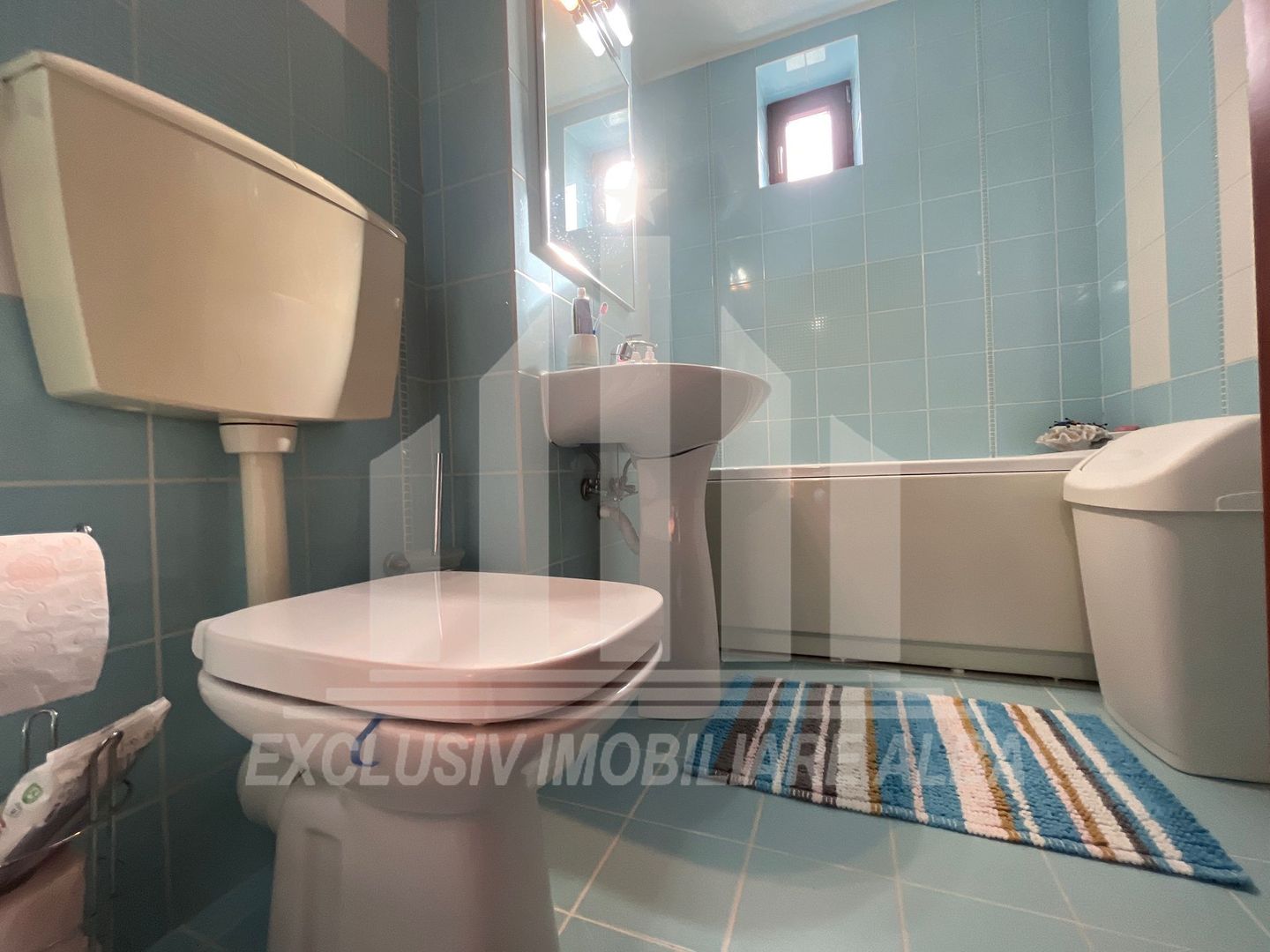Apartament cu 3 camere cu scara interioara, Cetate - Poză 7